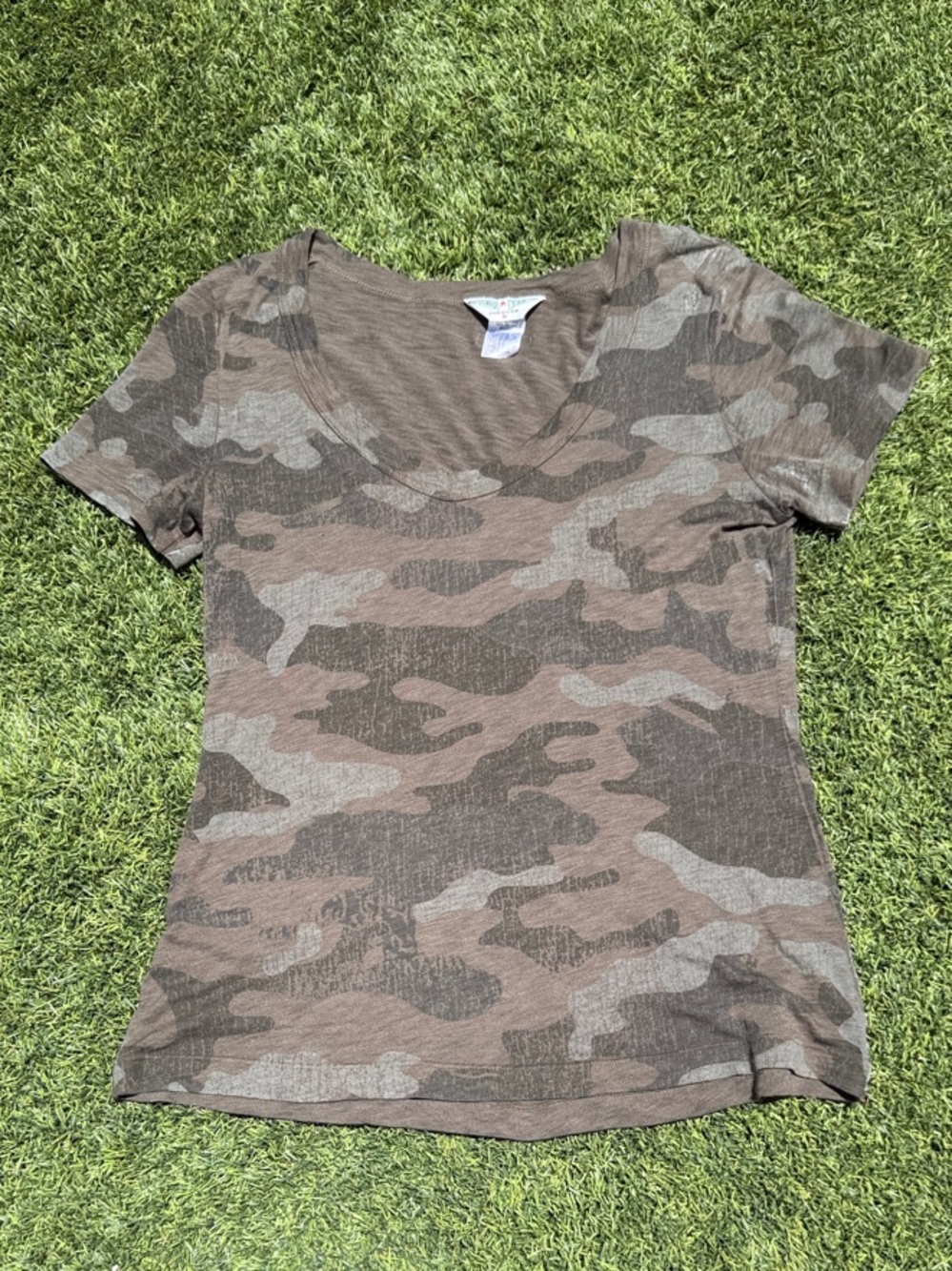 Hard Tail Camo V Neck Short Sleeve Tee in Brown and Olive